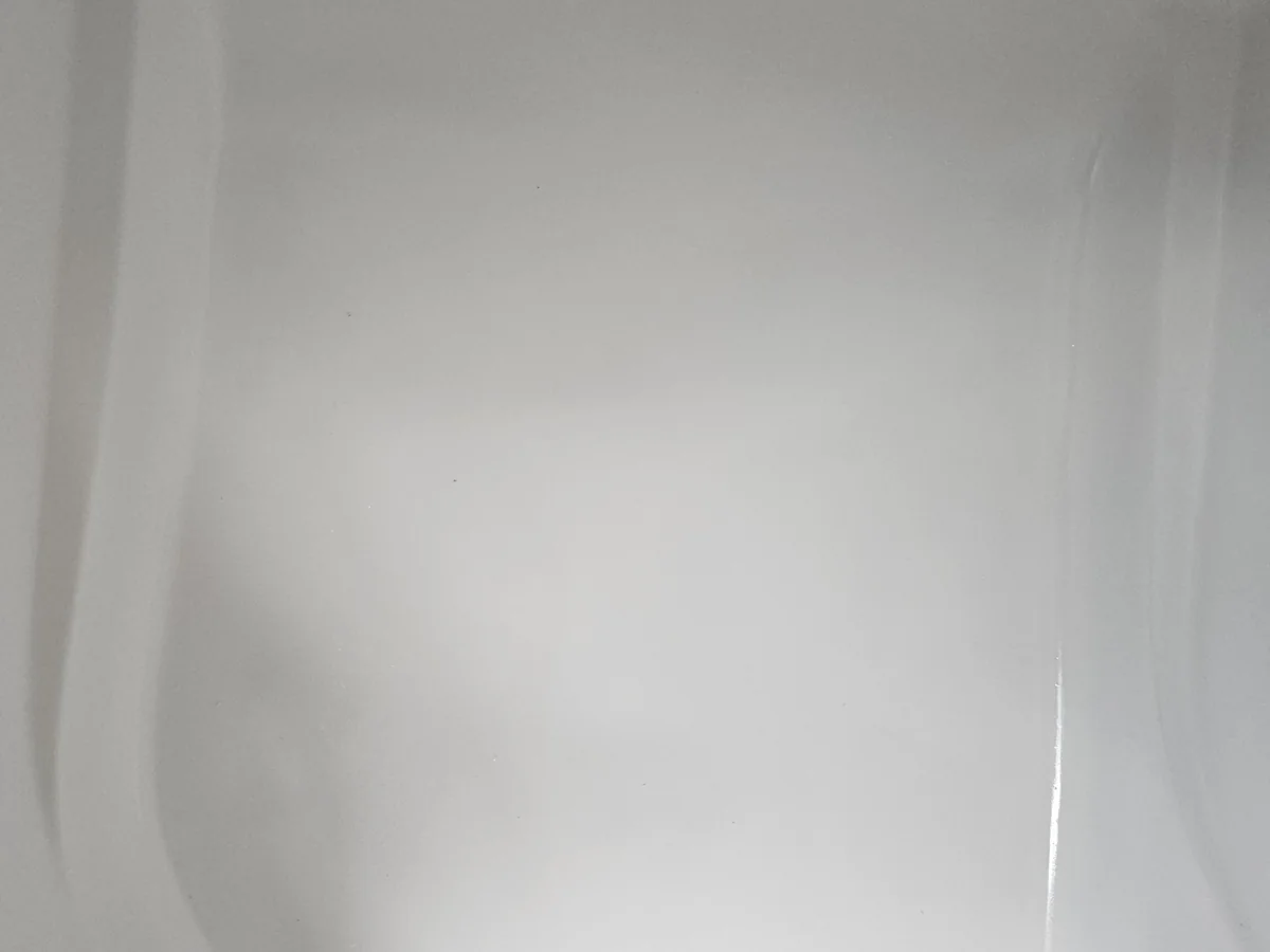 바닥 전면 기포 점 복원 바닥 전면 기포 점 복원 시공 후 복원된 모습